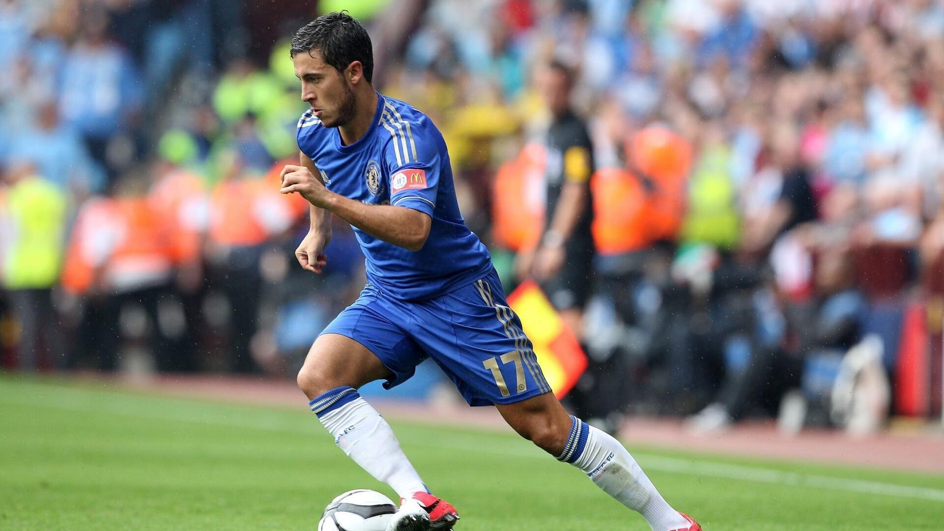 《电竞装备升级:最受欢迎的硬件选择指南》,电竞配件有哪些