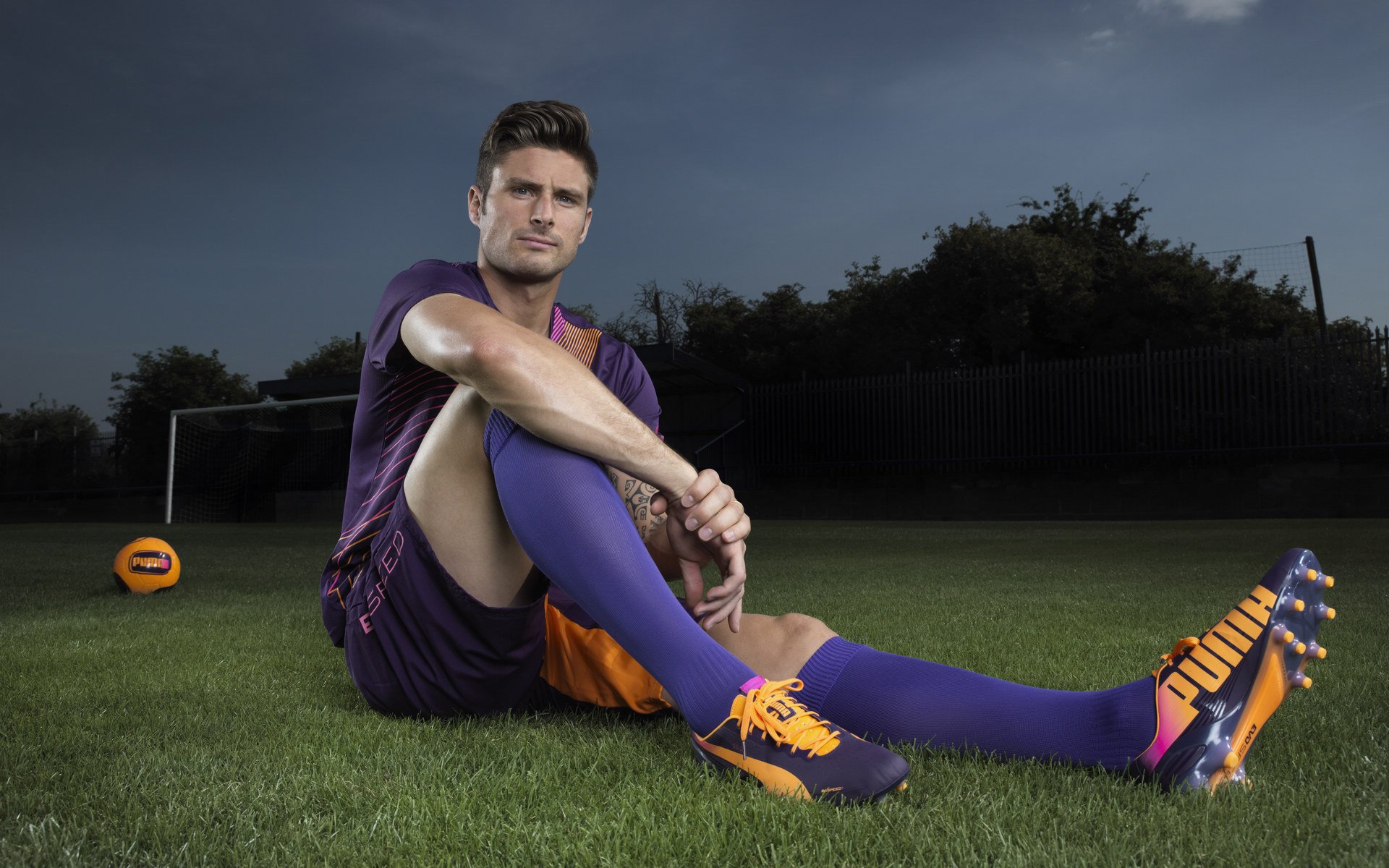 阿根廷骑手何塞·玛丽亚·拉罗卡在比利时布鲁塞尔Stephex Masters大奖赛中夺得冠军,成为50年来首位获此殊荣的阿根廷骑手